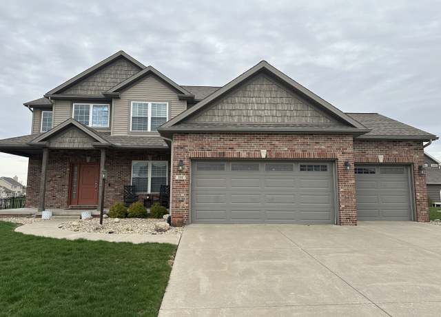 Property at 206 Country Ridge Dr, Mahomet, IL 61853, 4 beds, 3.5 baths