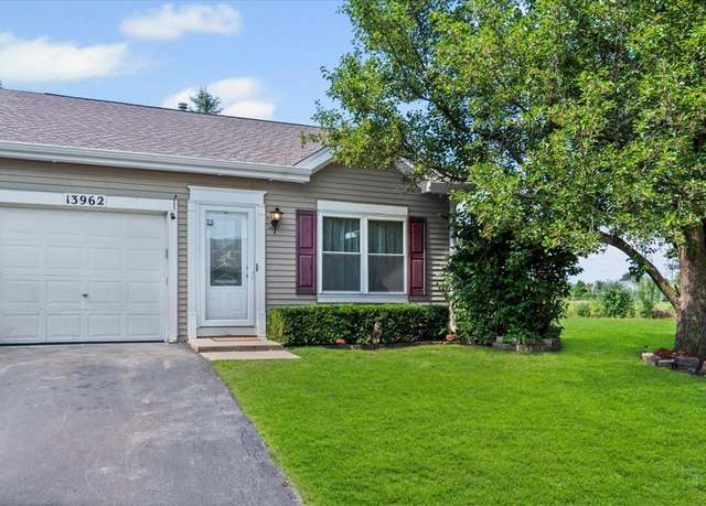 Property at 13962 Danbury Dr, Plainfield, IL 60544, 2 beds, 1.5 baths