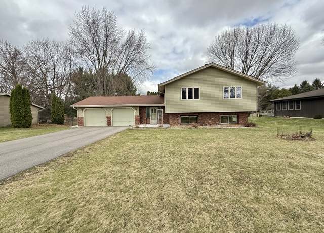 Property at 3216 Pheasant Ln, Belvidere, IL 61008, 4 beds, 2 baths