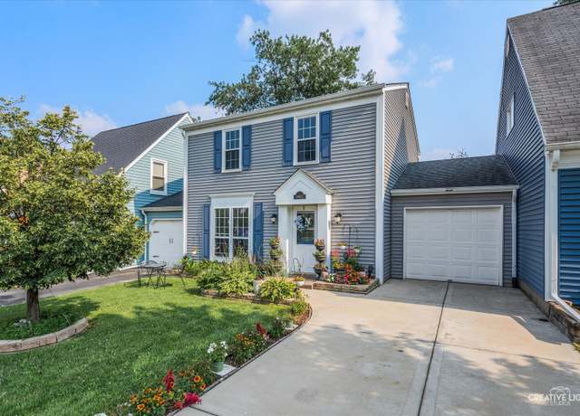 Property at 29W413 Greenbriar Ln, Warrenville, IL 60555, 3 beds, 1.5 baths