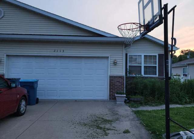 Property at 2113 Mary Ln, Ottawa, IL 61350, 3 beds, 2 baths