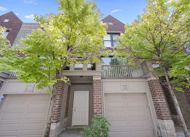 Property at 2743 N Wayne Ave Unit C, Chicago, IL 60614, 3 beds, 2 baths