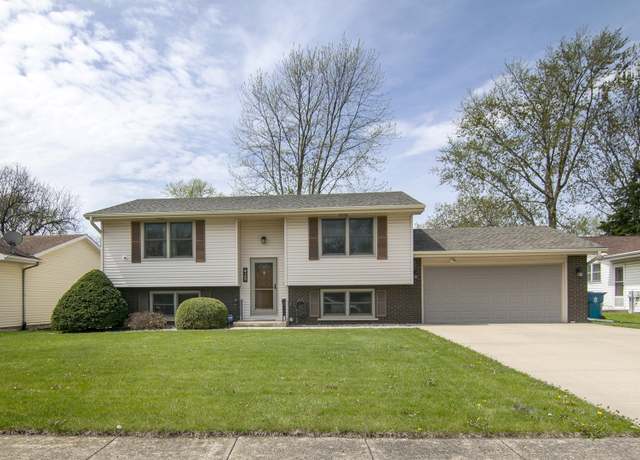 Property at 429 Pierce Ave, Bradley, IL 60915, 4 beds, 2 baths