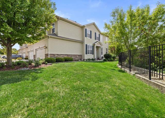Property at 698 S Jade Ln #698, Round Lake, IL 60073, 2 beds, 3.5 baths