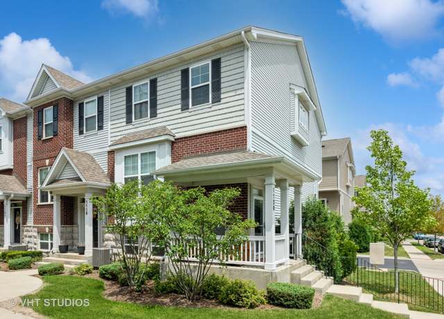 Property at 1128 Evergreen Ave, Des Plaines, IL 60016, 3 beds, 2.5 baths