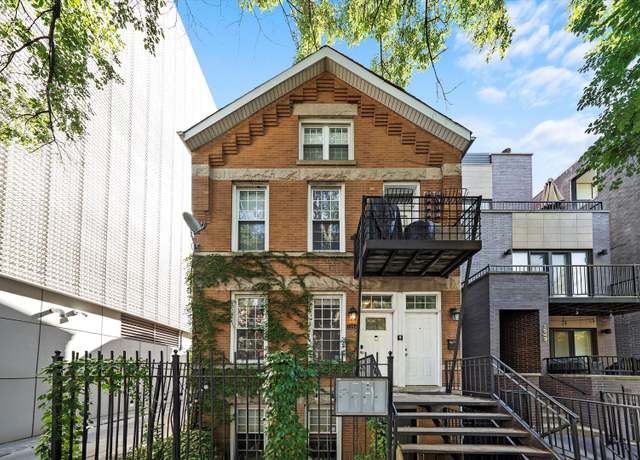Property at 1545 N Bosworth Ave Unit 1W, Chicago, IL 60642, 2 beds, 2 baths