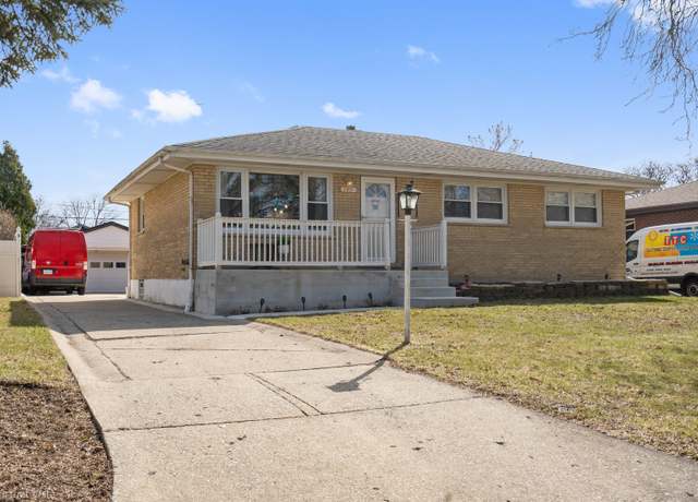 Property at 777 N Lombard St, Elmhurst, IL 60126, 4 beds, 2 baths