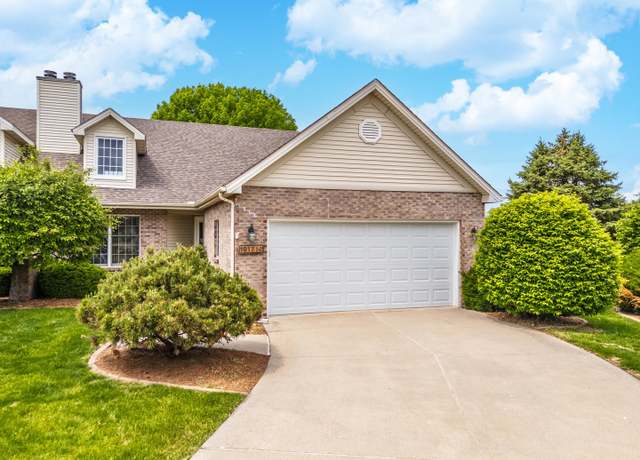Property at 1917 1/2 Deer Cove CC Ct, Normal, IL 61761, 2 beds, 2.5 baths