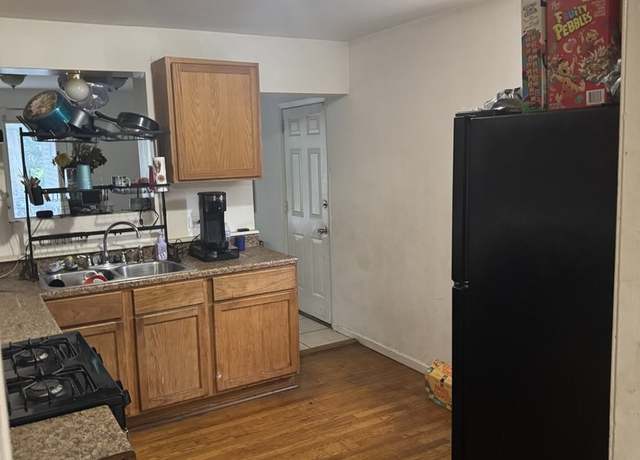 Property at 255 Mantua St, Park Forest, IL 60466, 3 beds, 1 bath