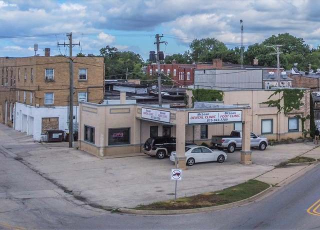 Property at 400 N Division St, Harvard, IL 60033