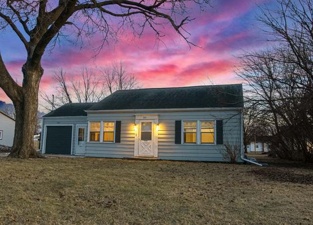 Property at 520 W Crown St, Princeton, IL 61356, 3 beds, 1 bath