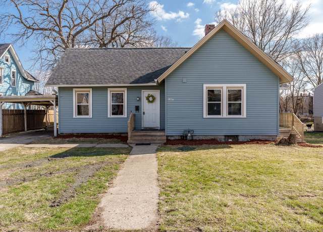 Property at 1227 5th Ave, Rockford, IL 61104, 4 beds, 1 bath