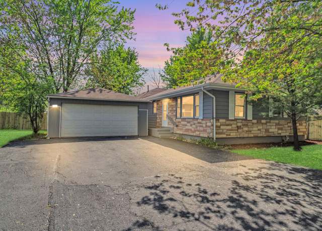 Property at 117 Arthur Ave, South Elgin, IL 60177, 3 beds, 2 baths