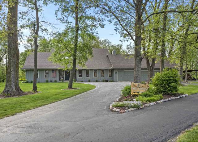 Property at 11 Park Manor Dr, Dyer, IN 46311, 4 beds, 3.5 baths