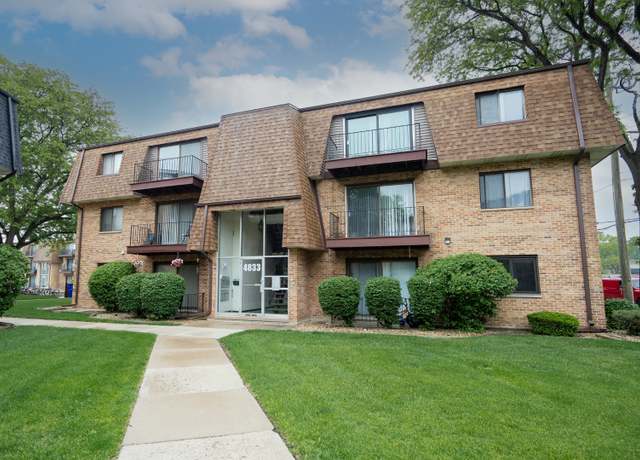 Property at 4833 W 109th St #103, Oak Lawn, IL 60453, 2 beds, 1 bath