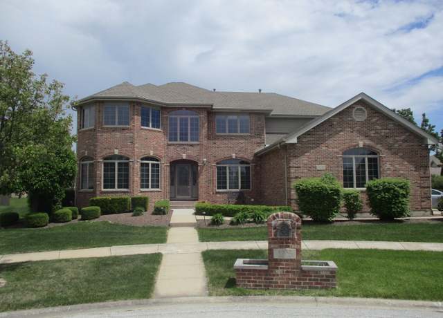 Property at 8032 Abbey Rd, Tinley Park, IL 60477, 4 beds, 4.5 baths