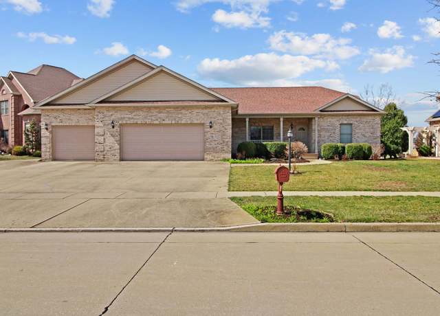Property at 4701 Chestnut Grove Dr, Champaign, IL 61822, 6 beds, 3.5 baths