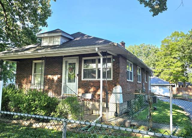 Property at 526 Osage St, Joliet, IL 60432, 2 beds, 1 bath
