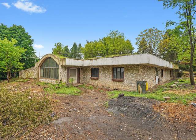 Property at 9033 Winn Rd, Spring Grove, IL 60081, 4 beds, 3 baths