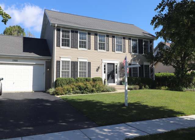 Property at 1900 Waverly Ln, Algonquin, IL 60102, 4 beds, 2.5 baths