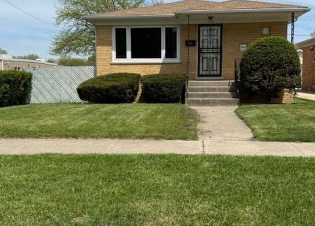 Property at 772 Memorial Dr, Calumet City, IL 60409, 4 beds, 1.5 baths