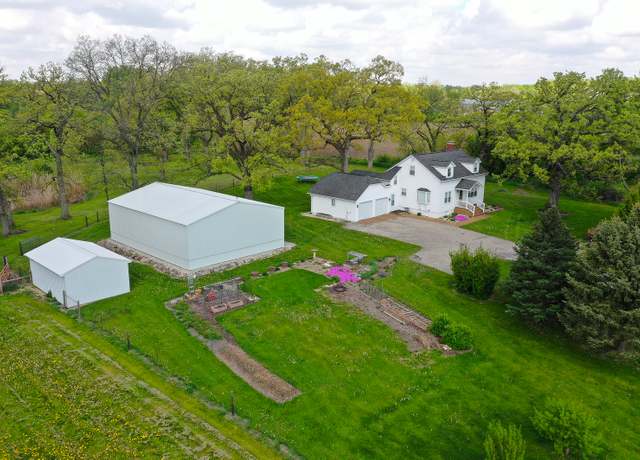 Property at 2205 Hartland Rd, Woodstock, IL 60098, 3 beds, 1.5 baths