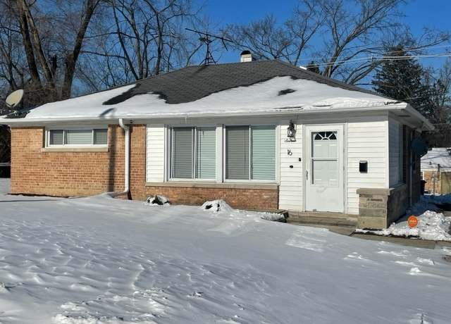 Property at 16 Sauk Trl, Park Forest, IL 60466, 2 beds, 1 bath