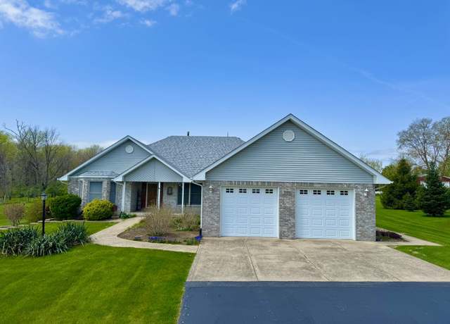 Property at 31016 S Indian Trail Rd, Wilmington, IL 60481, 4 beds, 2.5 baths