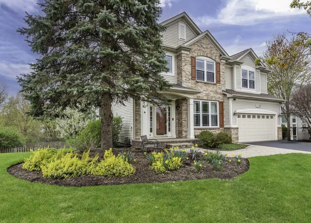 Property at 2739 Constitution Dr, Lindenhurst, IL 60046, 4 beds, 2.5 baths