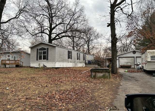 Property at 705 E Mesa Ct, Godley, IL 60407, 3 beds, 1 bath