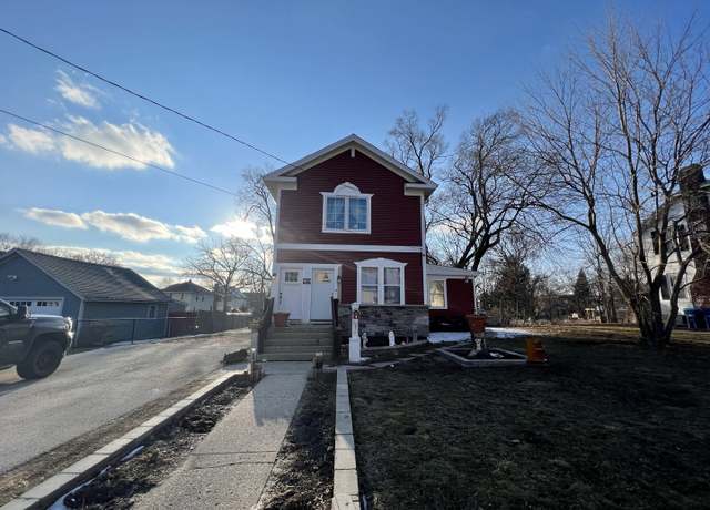 Property at 414 N May St, Aurora, IL 60506, 5 beds, 3 baths