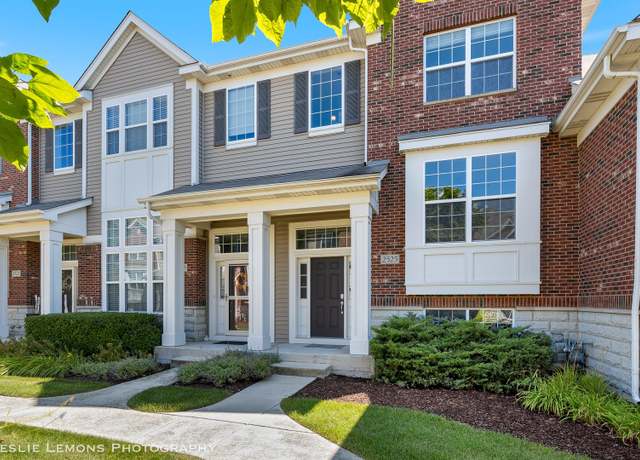 Property at 2525 Dunraven Ave, Naperville, IL 60540, 2 beds, 2.5 baths