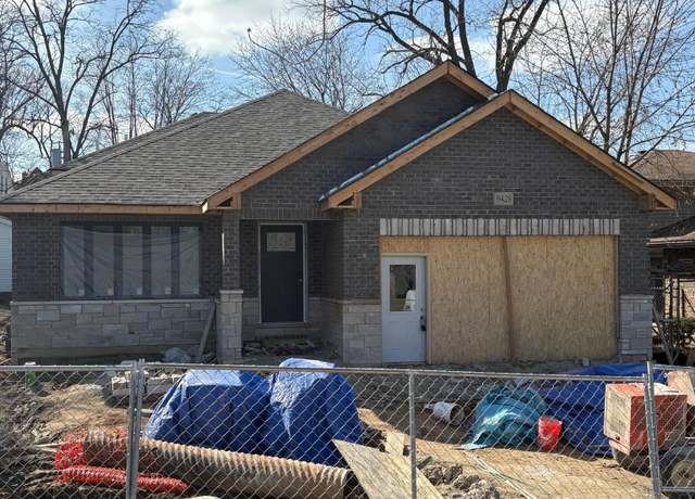 Property at 9428 S 82nd Ct, Hickory Hills, IL 60457, 5 beds, 3 baths