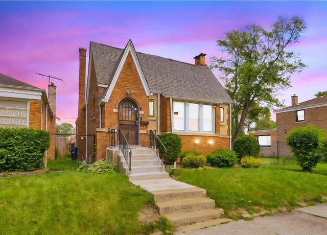 Property at 14115 S Wabash Ave, Riverdale, IL 60827, 3 beds, 2 baths