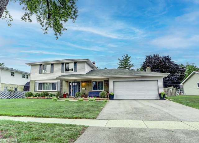 Property at 445 Kinkaid Ct, Des Plaines, IL 60016, 4 beds, 4 baths