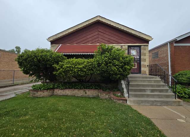 Property at 8921 S Crandon Ave, Chicago, IL 60617, 3 beds, 1 bath