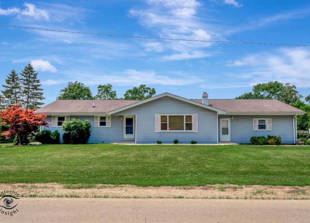 Property at 931 S Prairie Rd, New Lenox, IL 60451, 4 beds, 2 baths