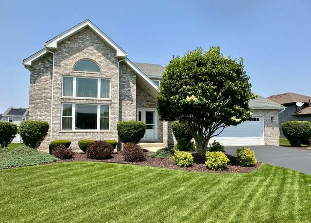 Property at 1561 Knight Ave, New Lenox, IL 60451, 4 beds, 4 baths