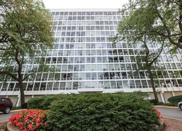 Property at 601 E 32nd St #1002, Chicago, IL 60616, 1 bed, 1 bath