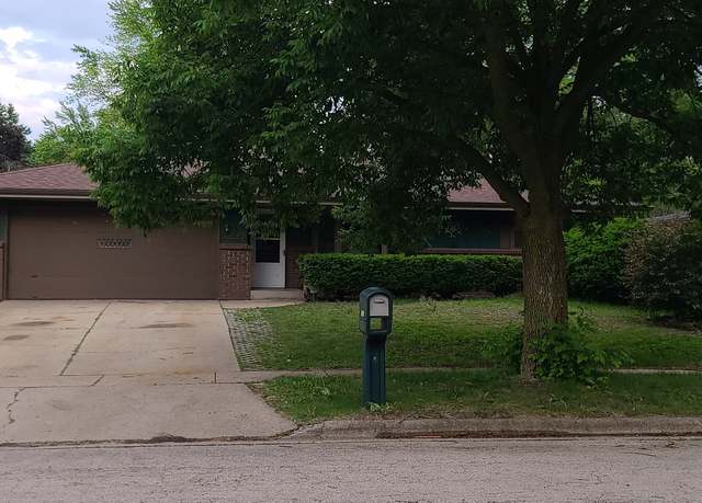 Property at 3227 Orleans Ave, Rockford, IL 61114, 2 beds, 2 baths