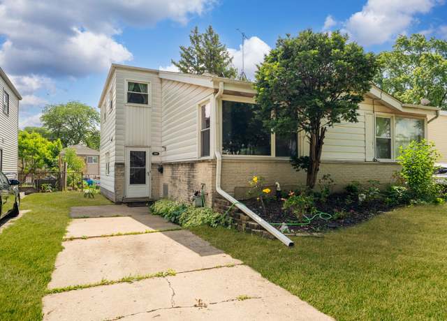 Property at 381 N 4th Ave Unit B, Des Plaines, IL 60016, 3 beds, 1.5 baths