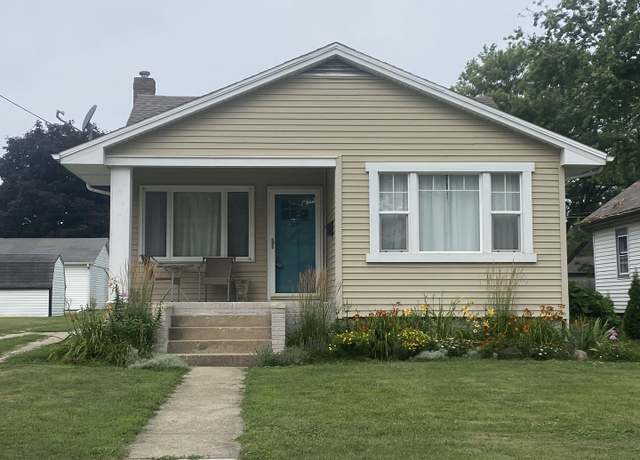 Property at 308 S 5th Ave, Streator, IL 61364, 3 beds, 1 bath