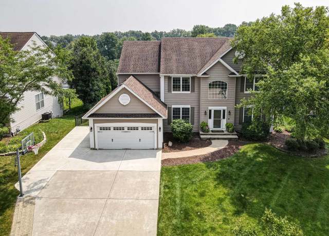 Property at 1521 Boulder Bluff Ln, Algonquin, IL 60102, 5 beds, 3.5 baths