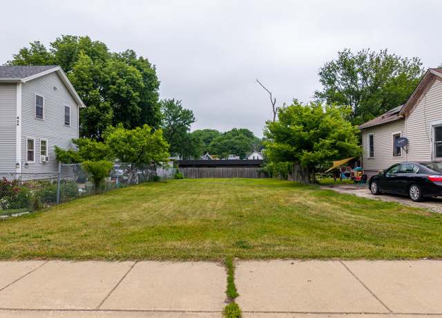 Property at 428 Fremont St, Elgin, IL 60120
