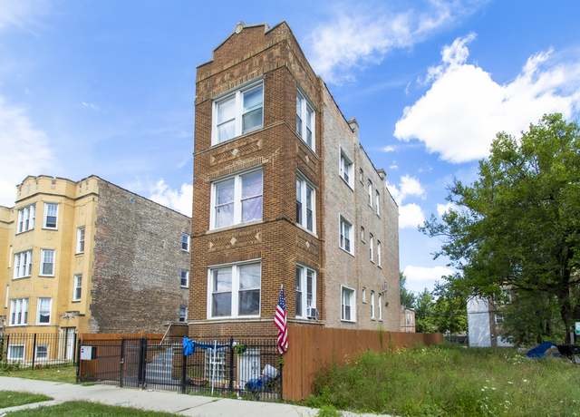 Property at 3810 W Ohio St, Chicago, IL 60624, 9 beds, 4 baths