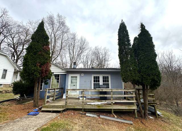 Property at 502 E 2nd St, Maquon, IL 61458, 2 beds, 1 bath