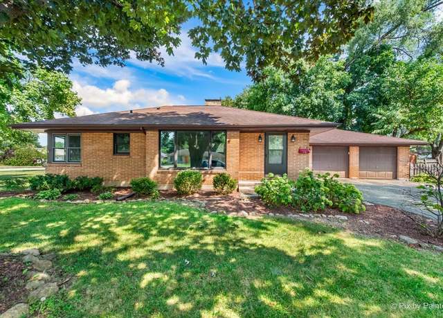Property at 478 Porter Ave, Crystal Lake, IL 60014, 4 beds, 2 baths