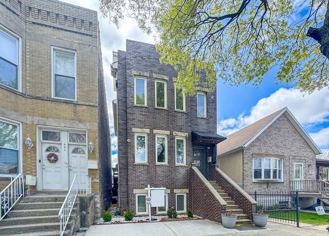 Property at 455 W 38th St, Chicago, IL 60609, 4 beds, 4.5 baths