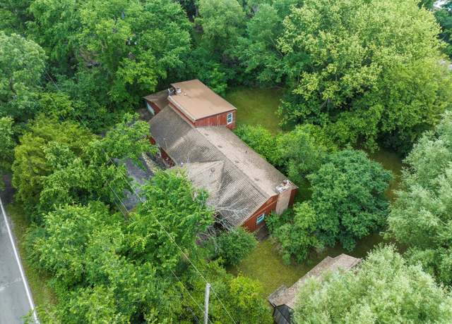 Property at 9303 119th St W, Palos Park, IL 60464, 4 beds, 2 baths
