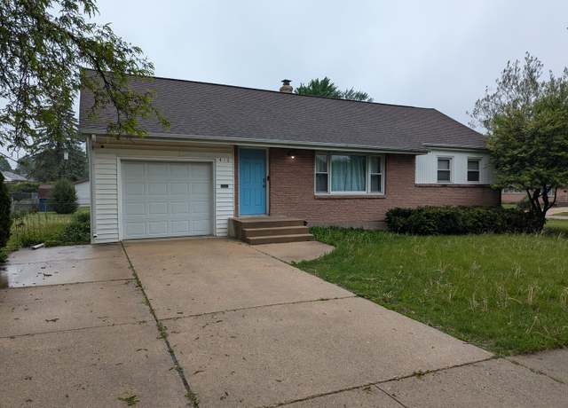 Property at 410 Hunter Ave, Rockford, IL 61108, 2 beds, 1 bath